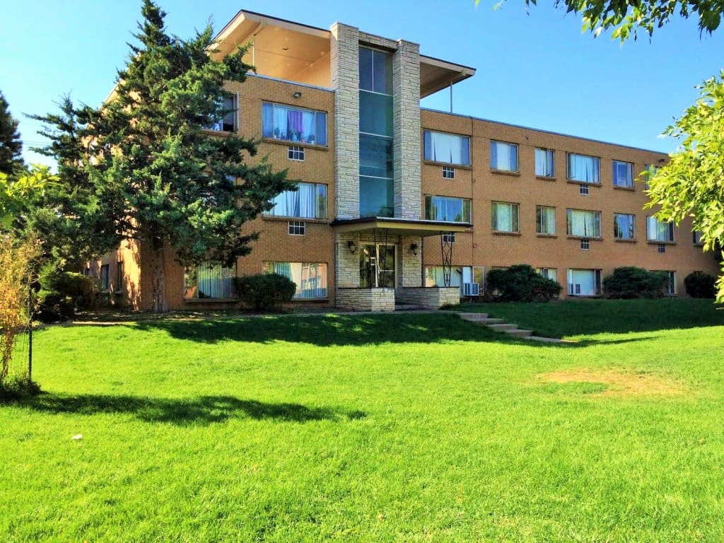 Pinnacle Real Estate Advisors_154 Powers_Littleton CO