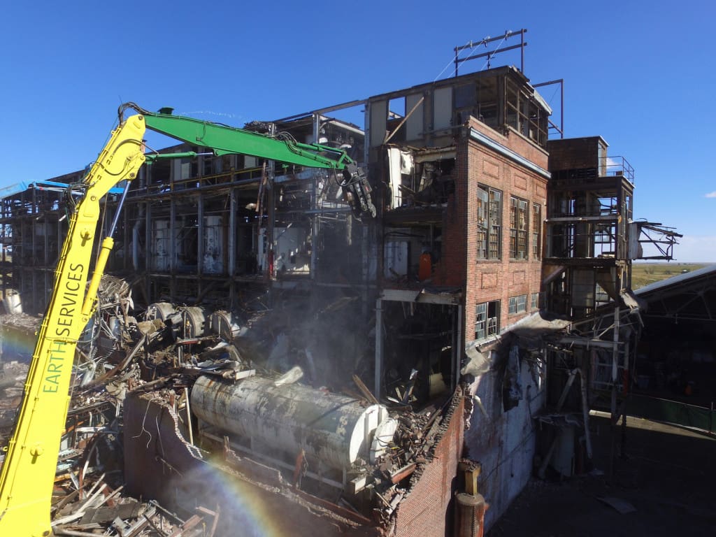 Earth Services & Abatement
