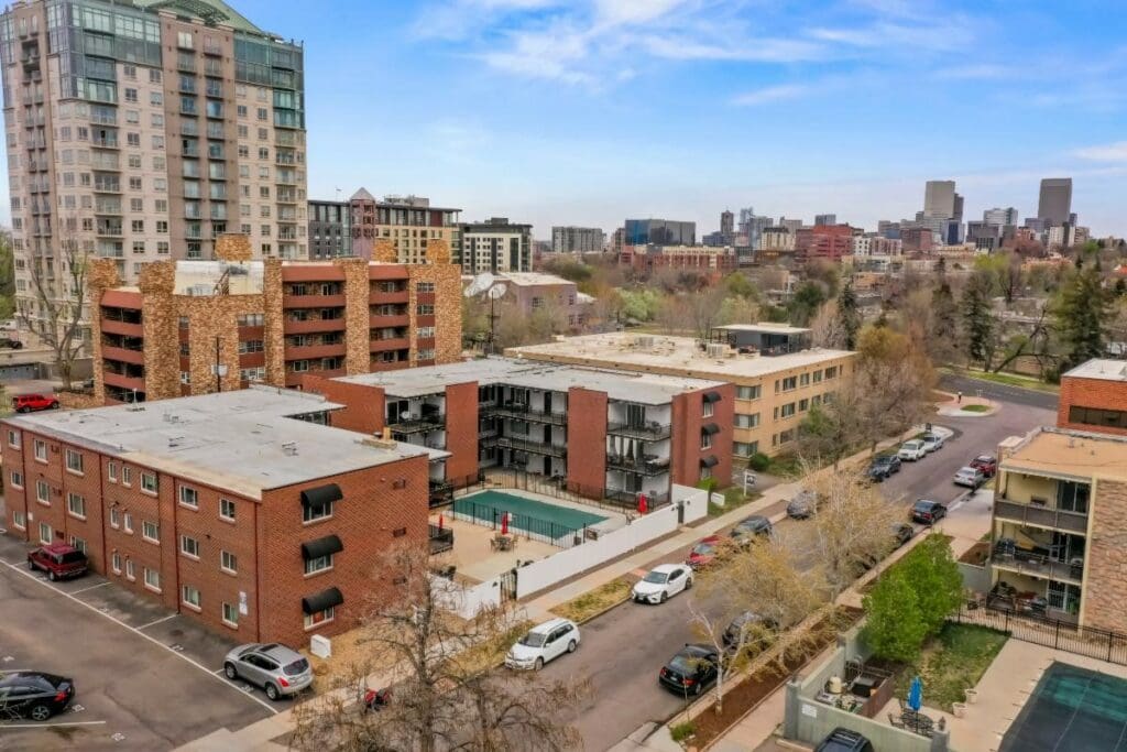 Apartment Building in West Wash Park to be Repositioned Mile High CRE